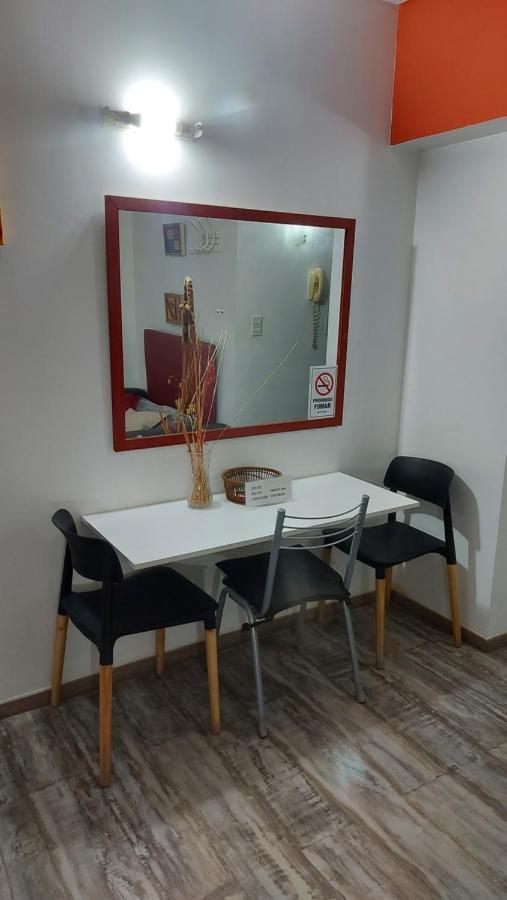 דירות בואנוס איירס Departamento En Microcentro מראה חיצוני תמונה