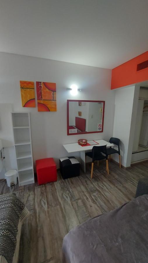 דירות בואנוס איירס Departamento En Microcentro מראה חיצוני תמונה